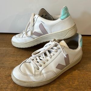 Veja - used condition but still has plenty of life. US 9/ EUR 40